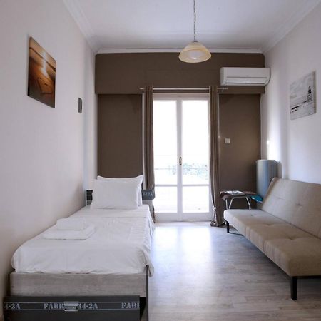 Studio Next To Agios Nikolaos Church アテネ エクステリア 写真