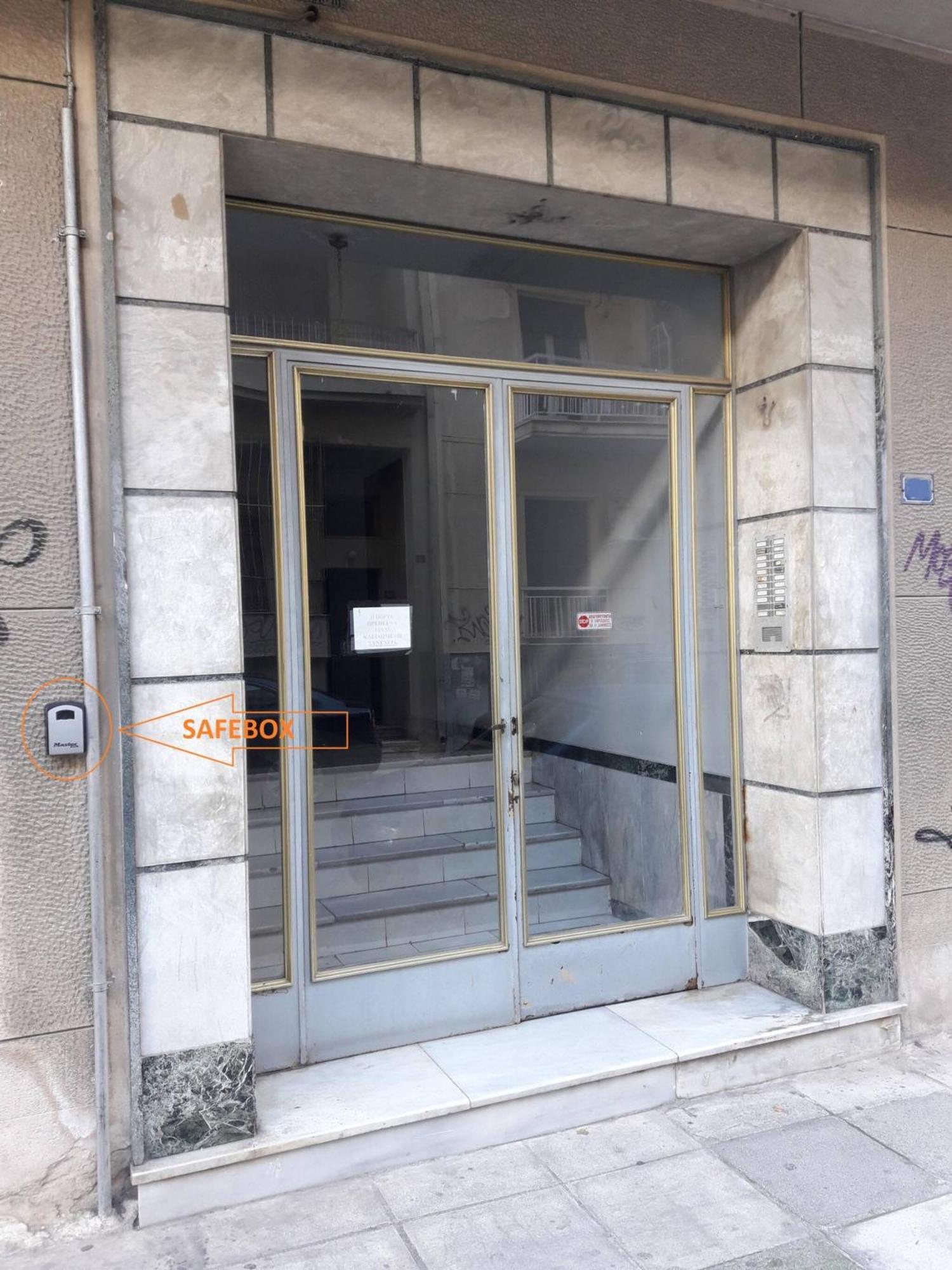 Studio Next To Agios Nikolaos Church アテネ エクステリア 写真
