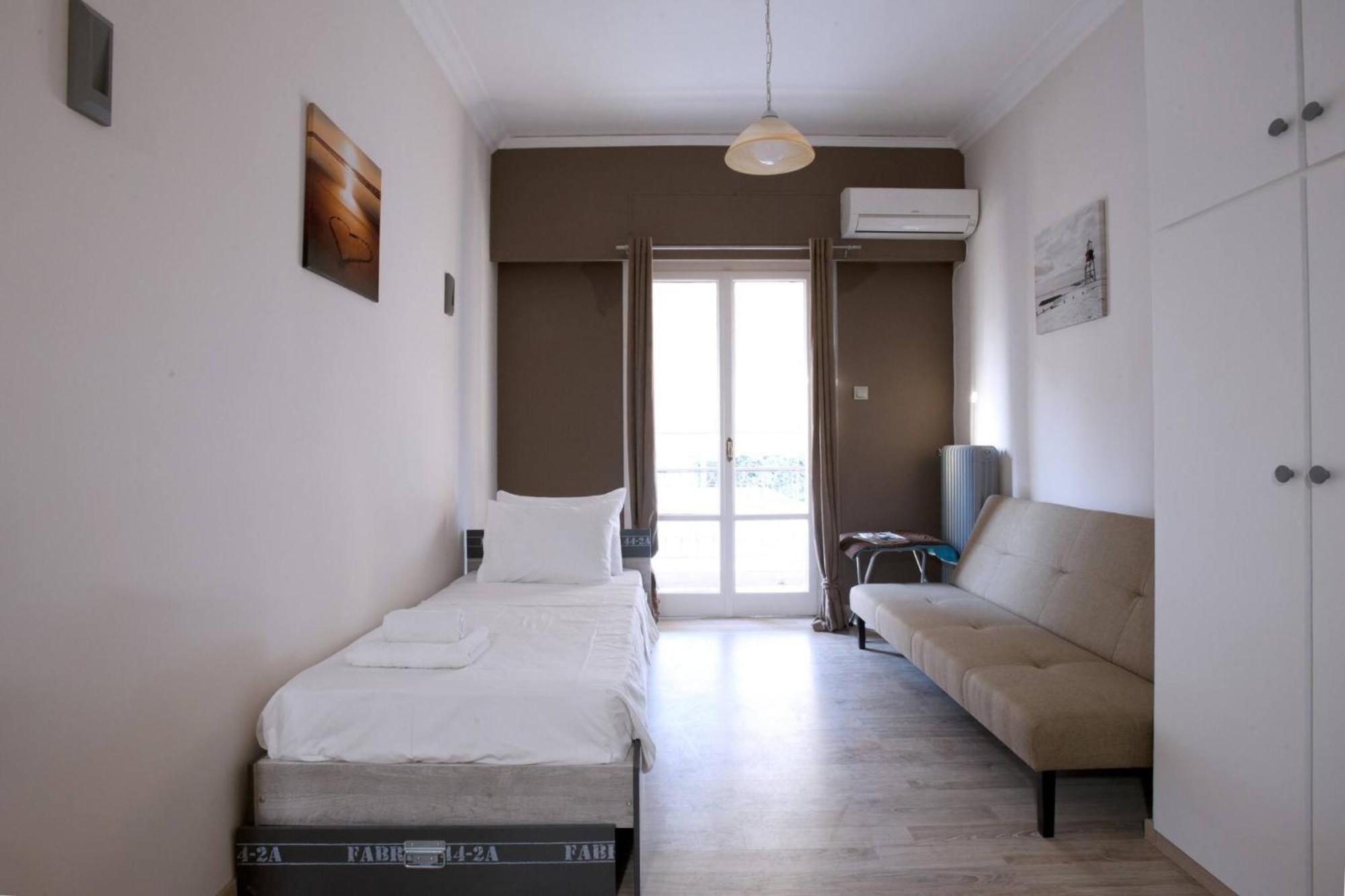 Studio Next To Agios Nikolaos Church アテネ エクステリア 写真